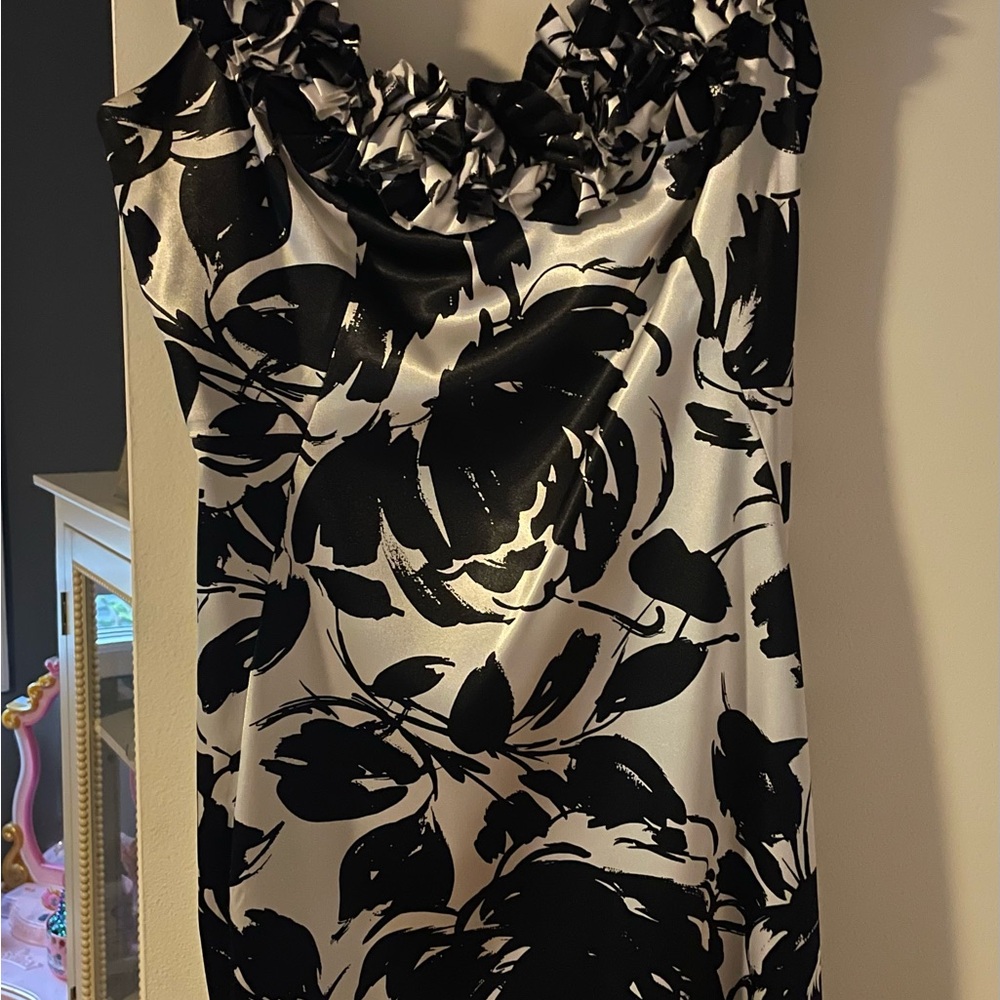 White House Black Market Black and White Sheath Midi Dress